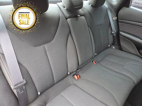 Used 2016 Dodge Dart SXT image 25