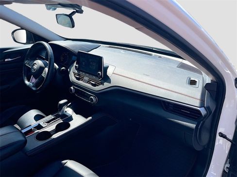 Used 2022 Nissan Altima 2.5 SR image 27