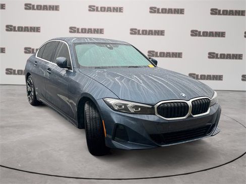 Used 2025 BMW 330i Sedan w/ Convenience Package image 6