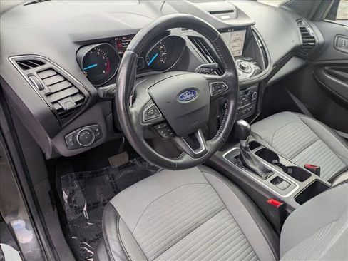 Used 2017 Ford Escape Titanium image 10