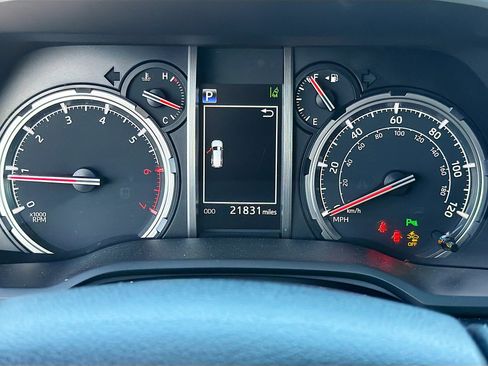Used 2023 Toyota 4Runner Limited AWD/4WD image 38