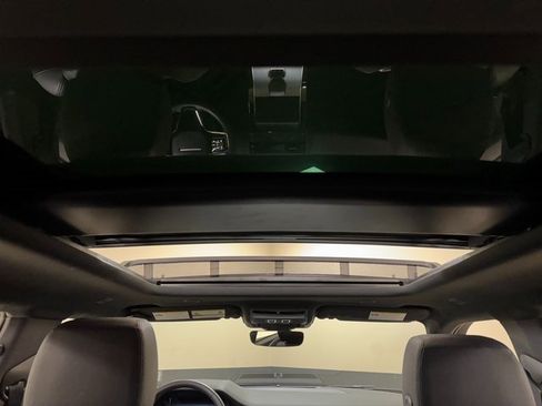 Used 2025 Land Rover Range Rover Evoque S image 21