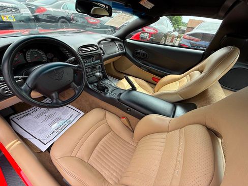 Used 2003 Chevrolet Corvette Coupe w/ Preferred Equipment Group RWD image 13