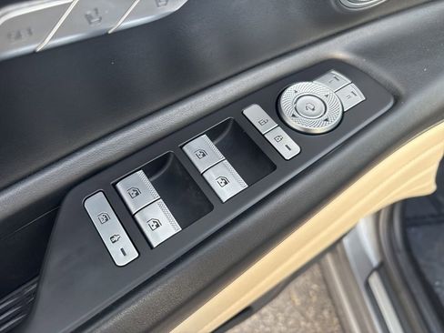 Used 2021 Genesis GV80 2.5T w/ Advanced Package 02 image 12