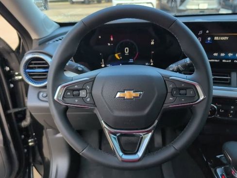 New 2026 Chevrolet Trax LT w/ LT Convenience Package FWD image 14