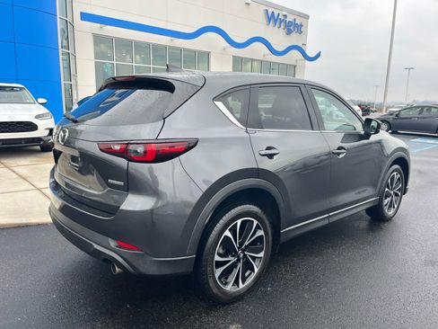 Used 2022 MAZDA CX-5 AWD 2.5 S w/ Premium Package image 17