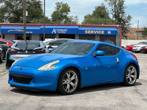 Used 2009 Nissan 370Z Touring w/ Sport Pkg RWD image 1