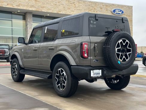 New 2025 Ford Bronco Outer Banks image 60