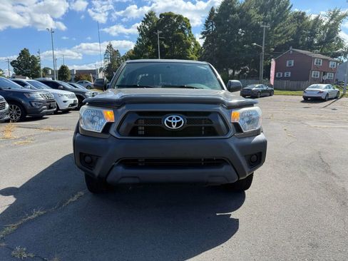 Used 2013 Toyota Tacoma Pickup 4D 5 ft w/ Convenience Pkg image 2