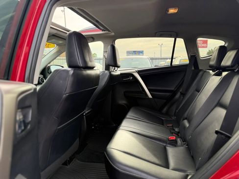 Used 2013 Toyota RAV4 Limited AWD/4WD image 32