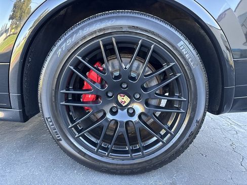 Used 2016 Porsche Cayenne GTS AWD/4WD image 19