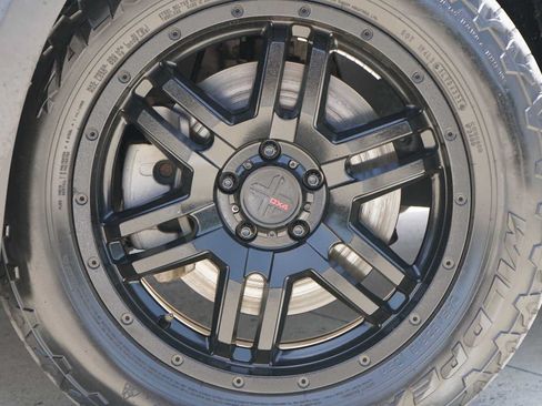 Used 2023 Kia Telluride SX X-Line AWD/4WD image 2