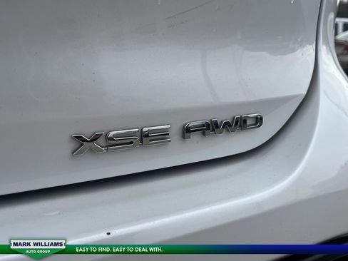 Used 2023 Toyota Highlander XSE image 9