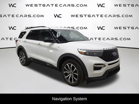 Used 2022 Ford Explorer ST-Line w/ Class IV Trailer Tow Package image 2