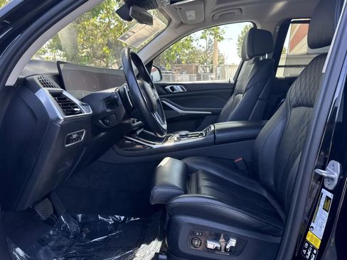 Used 2023 BMW X7 xDrive40i image 24