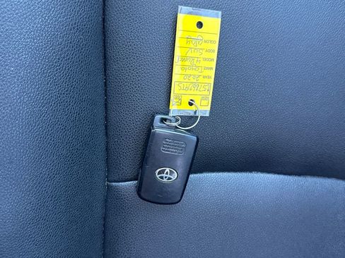 Used 2020 Toyota 4Runner 4WD image 21