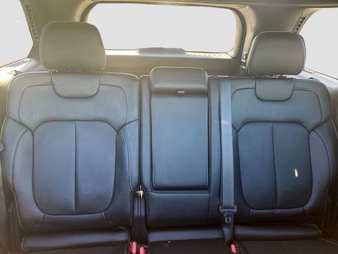 Used 2024 Jeep Grand Cherokee Overland w/ Advanced Protech Group III image 20