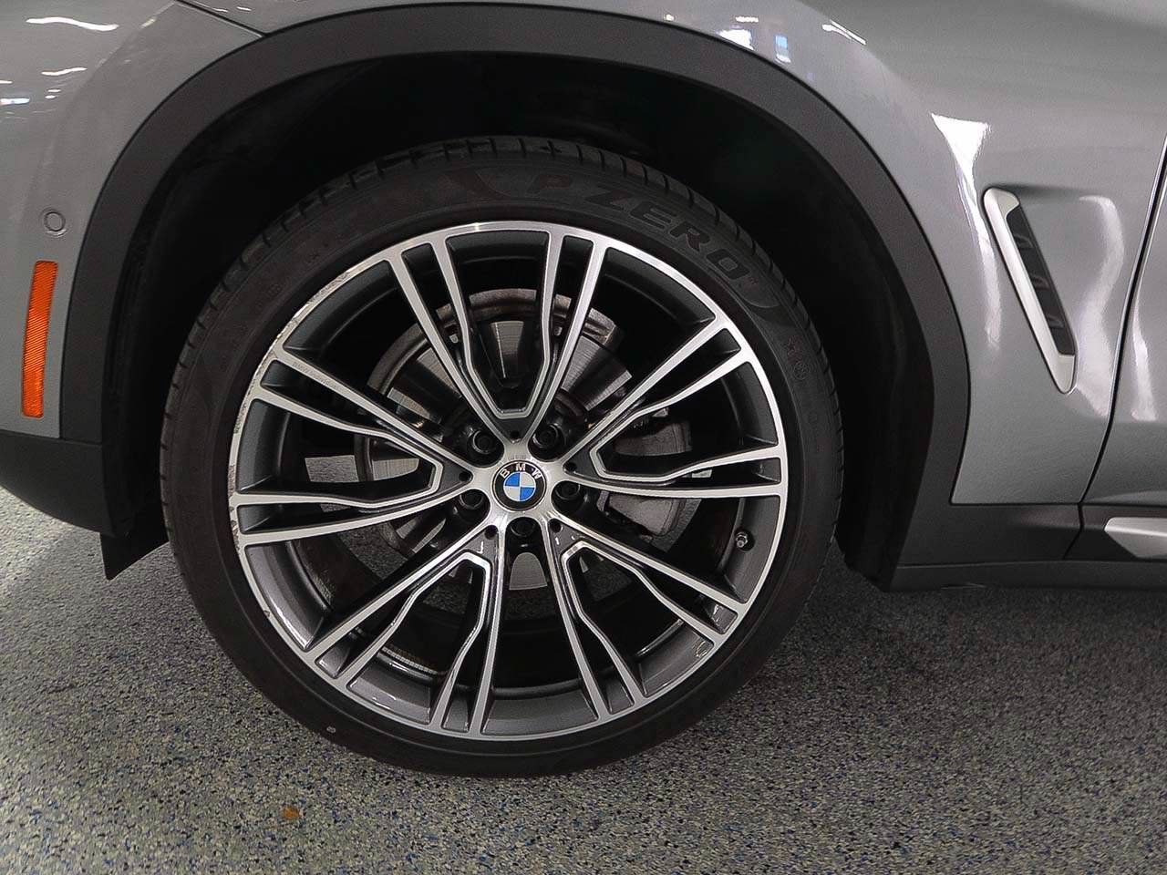 Used 2024 BMW X3 xDrive30i w/ Premium Package AWD/4WD image 5