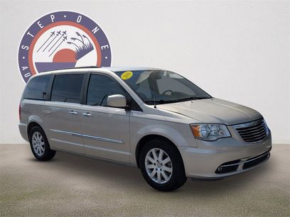 Used 2016 Chrysler Town & Country Touring w/ Driver Convenience Group