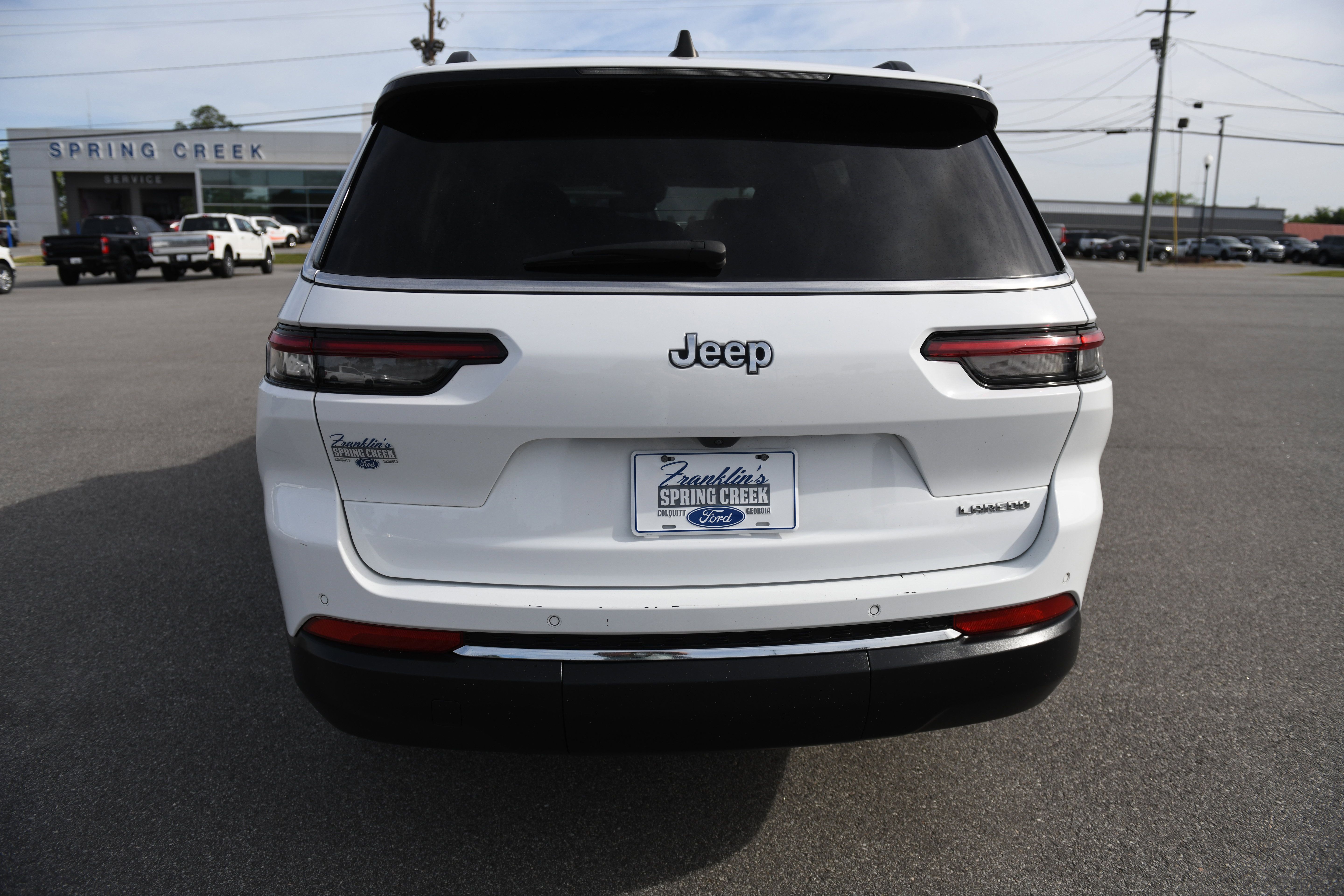 Used 2023 Jeep Grand Cherokee L Laredo RWD image 8