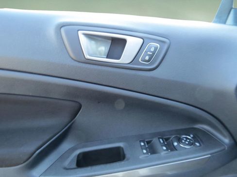 Used 2020 Ford EcoSport SE w/ SE Convenience Package FWD image 23