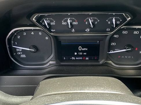 Used 2019 GMC Sierra 1500 Elevation w/ Elevation Value Package AWD/4WD image 3