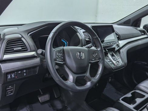 Used 2024 Honda Odyssey Sport image 14