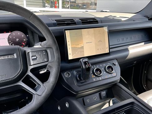 Used 2024 Land Rover Defender 110 Carpathian Edition image 6
