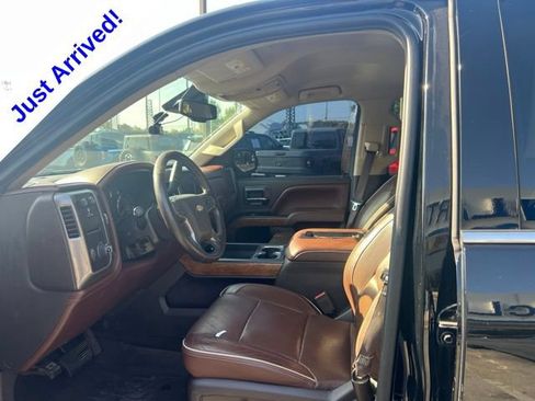 Used 2017 Chevrolet Silverado 1500 High Country RWD image 18
