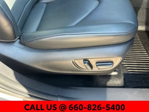Used 2022 Toyota Highlander XLE AWD/4WD image 8