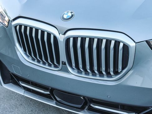 Used 2024 BMW X5 sDrive40i w/ Parking Assistance Package image 6