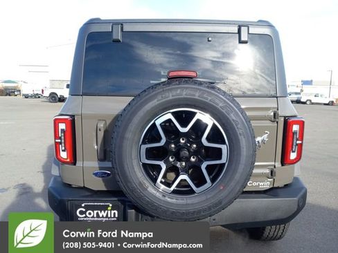 New 2025 Ford Bronco Outer Banks image 4