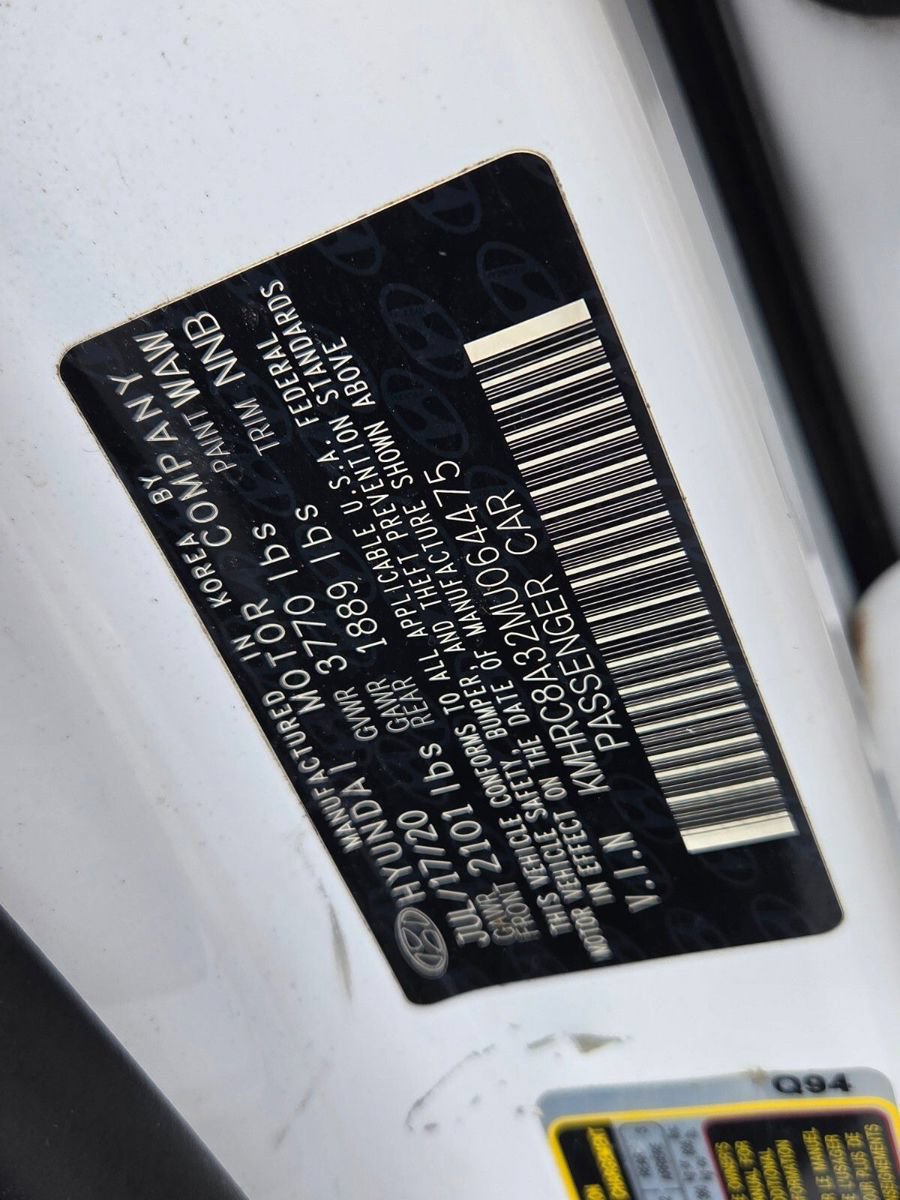 Used 2021 Hyundai Venue SEL FWD image 17