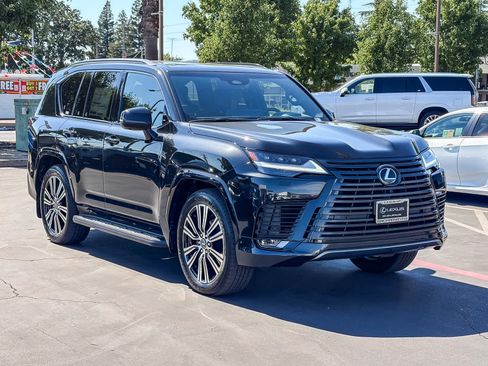 New 2026 Lexus LX 600 4WD w/ Luxury Package image 5