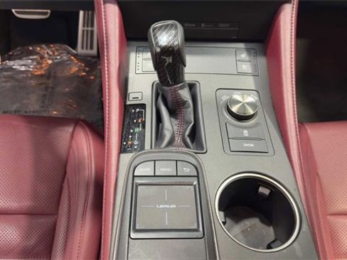 Used 2016 Lexus RC 200t image 22