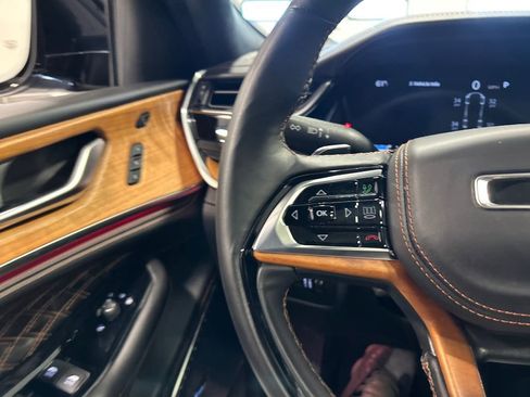 Used 2024 Jeep Grand Cherokee L Summit image 18