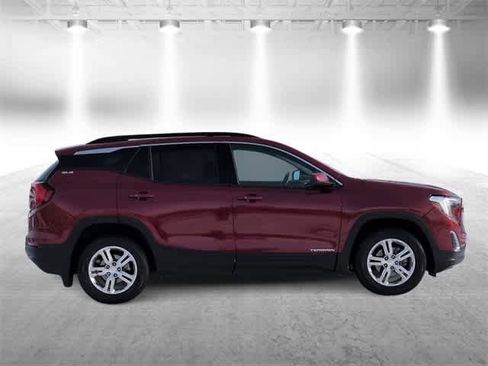 Used 2019 GMC Terrain SLE w/ Driver Convenience Package image 9