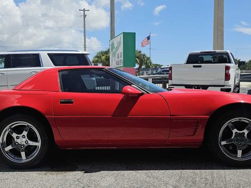 Used 1996 Chevrolet Corvette Convertible RWD image 6