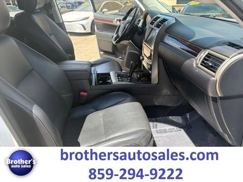 Used 2017 Lexus GX 460 Luxury AWD/4WD image 38