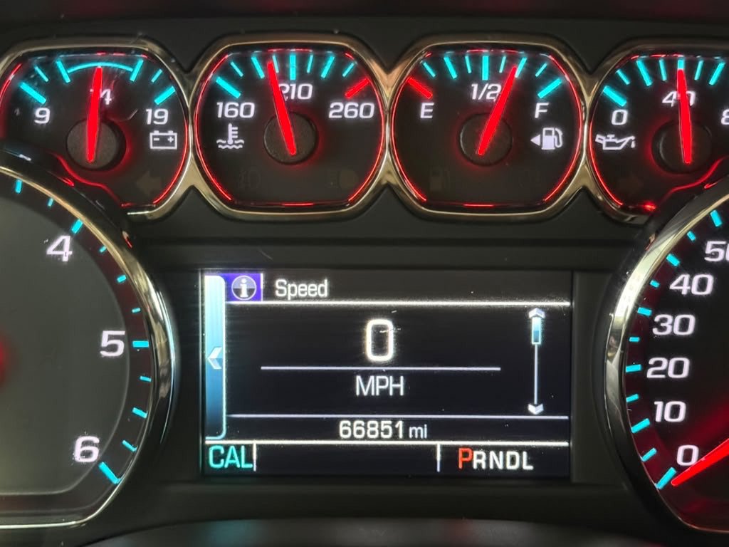 Used 2020 Chevrolet Suburban LT AWD/4WD image 11