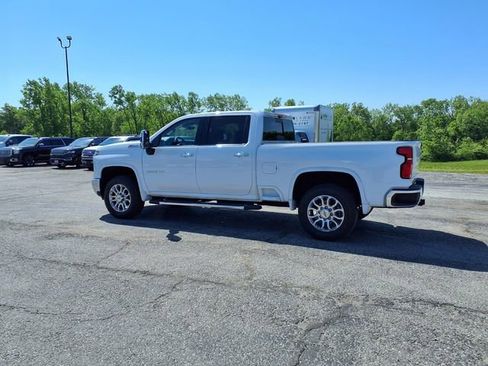 Used 2025 Chevrolet Silverado 2500 LTZ w/ LTZ Premium Package AWD/4WD image 36