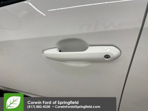 Used 2024 Toyota RAV4 XLE image 19