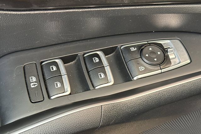 Certified 2023 Kia Sorento EX FWD image 14