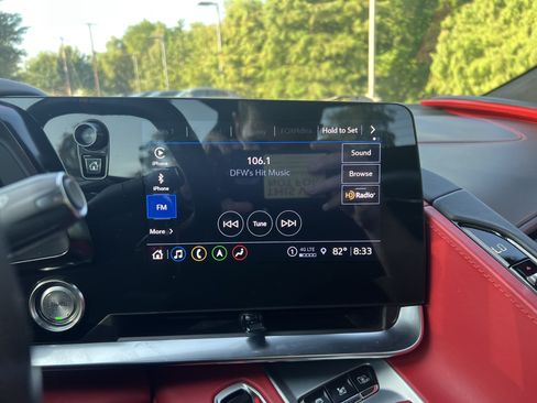 Used 2021 Chevrolet Corvette Stingray Premium Conv w/ Z51 Performance Package RWD image 20