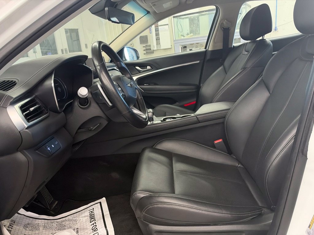 Used 2025 Genesis G70 2.5T RWD image 6