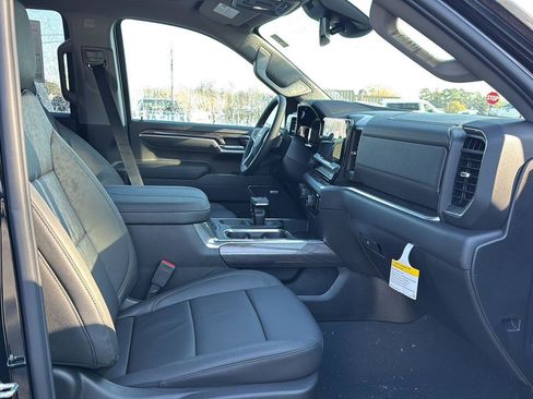 New 2026 Chevrolet Silverado 1500 LTZ w/ Z71 Off-Road Package image 11