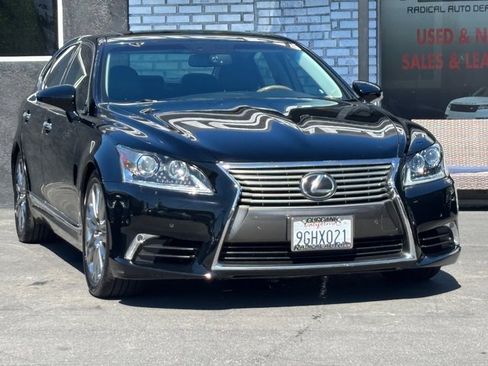 Used 2017 Lexus LS 460 w/ Comfort Package image 1