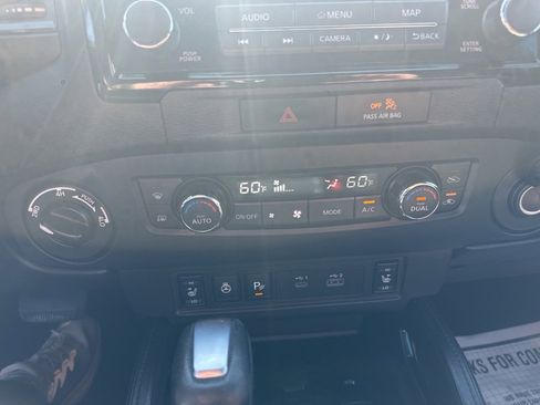 Used 2022 Nissan Frontier PRO-4X w/ Pro-4X Premium Package image 40