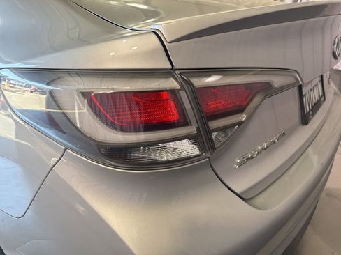 Used 2016 Hyundai Sonata SE FWD image 13