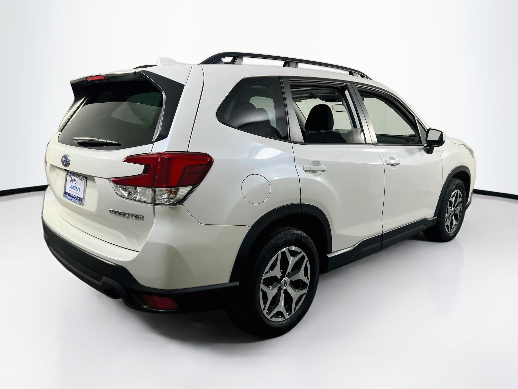 Used 2023 Subaru Forester Premium AWD/4WD image 5